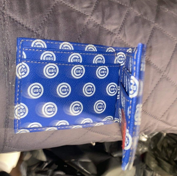 Cubs Dooney & Burke Wallet - Picture 4 of 7